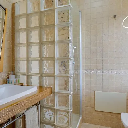 Charming House בית נופש בורגאו