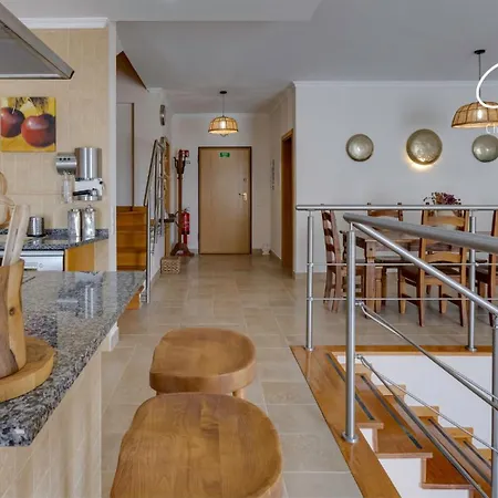 בית נופש Charming House