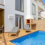 Ferienhaus Charming House Burgau