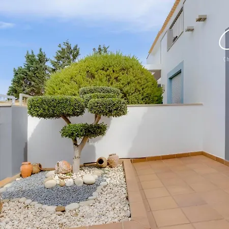Nyaraló Charming House Burgau